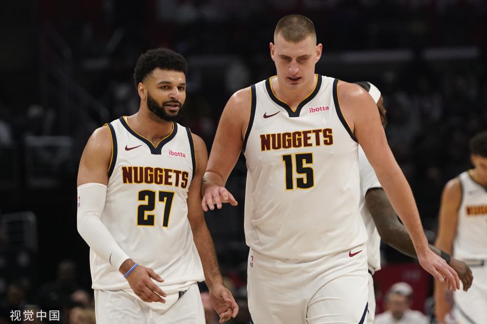 阵容年轻 阵容年轻